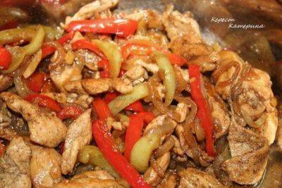 Совсем необычная курица, жареная с овощами — объедение! - leprechaun.land