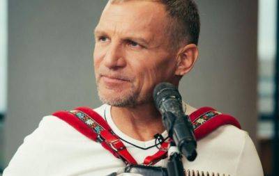 Олег Скрипка признался, что над его детьми издевались в школе, так как те не имели мобильных телефонов (ВИДЕО) - hochu.ua - Украина