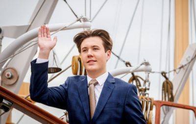 Самый молодой royal-холостяк принц Кристиан роскошно отпраздновал 18-летие в центре Копенгагена (ФОТО) - hochu.ua - Греция - Швеция - Польша - Норвегия - Дания - Голландия - Копенгаген