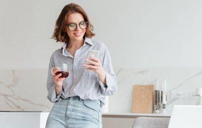 Там ему не место! Где не рекомендуется использовать телефон? - hochu.ua