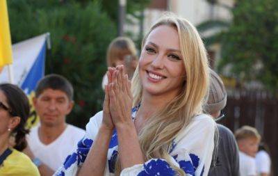 Оля Полякова открыла в себе колдовские способности и заговорила о смерти путина (ВИДЕО) - hochu.ua - Россия - Украина - Донецк