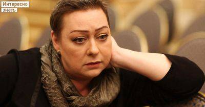 А сзади одна ниточка. Аронова показала, как выглядит ее форма в еле заметном боди - interesnoznat.com - Боди