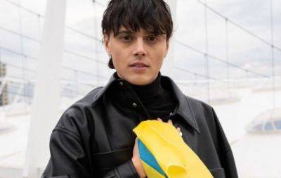 Как будто знал, что будет певцом: ALEKSEEV залюбовал эксклюзивным кадром с детства (ФОТО) - hochu.ua