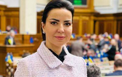 Нардеп Оксана Дмитриева шокировала стоимостью своего лакшери аутфита (ФОТО) - hochu.ua - Украина