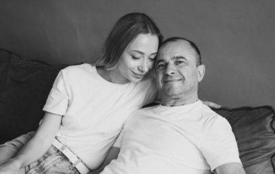 "Переживаю трагедию": жена Павлика рассекретила состояние больного певца - hochu.ua