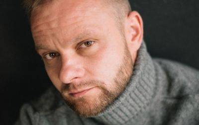 Готов защищать Украину: звезда сериала "Поймать Кайдаша" Ярослав Бескоровайный получил повестку - hochu.ua - Украина
