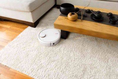 Убирает сам: обзор Xiaomi Mi Robot Vacuum - clutch.net.ua