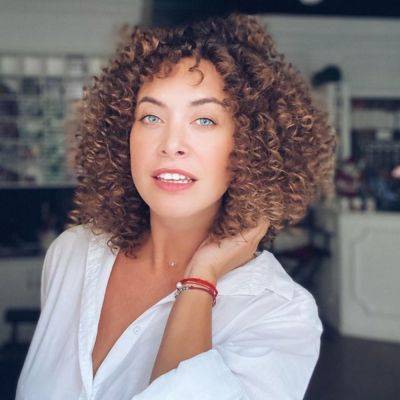 Не как Жанна: сестра Фриске представила поклонникам новую песню - «Мешает Шепелеву жить» - clutch.net.ua