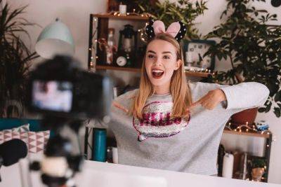 20 youtube каналов о стиле для тех, кто хочет разбираться в моде - miridei.com - Киев - Сша - Польша - Варшава