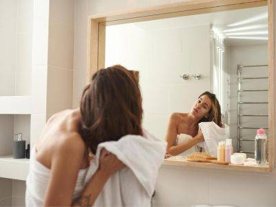 Почему нельзя спать с мокрыми волосами - all-for-woman.com