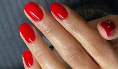 Идеи маникюра в алом цвете - all-for-woman.com
